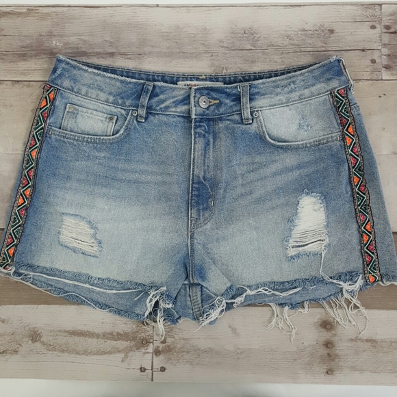 h&m high waisted denim shorts